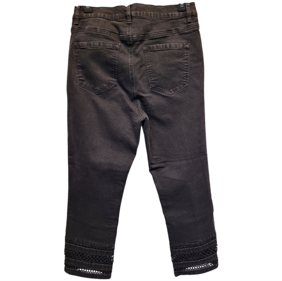 DG2 by Diane Gilman Black Ankle Cropped Jeans w/ crocheted hems - Size 10 - Picture 2 of 5